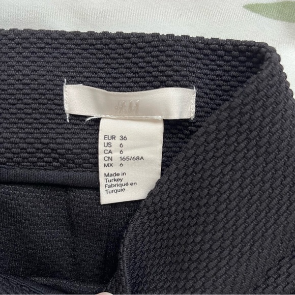 H&M Black Skirt Women Size US 6 - Picture 5 of 12
